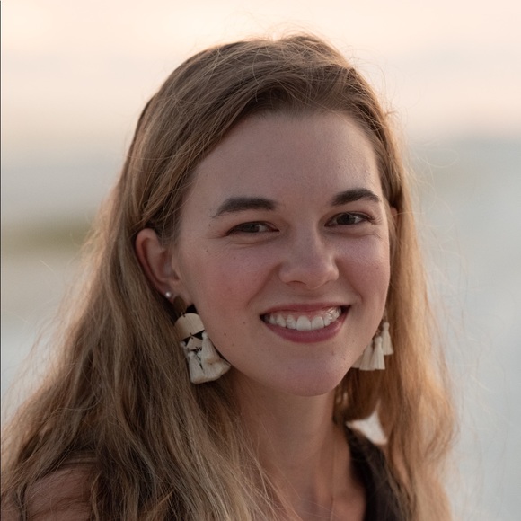 Meet your Posher, Sarah - Picture 1 of 1